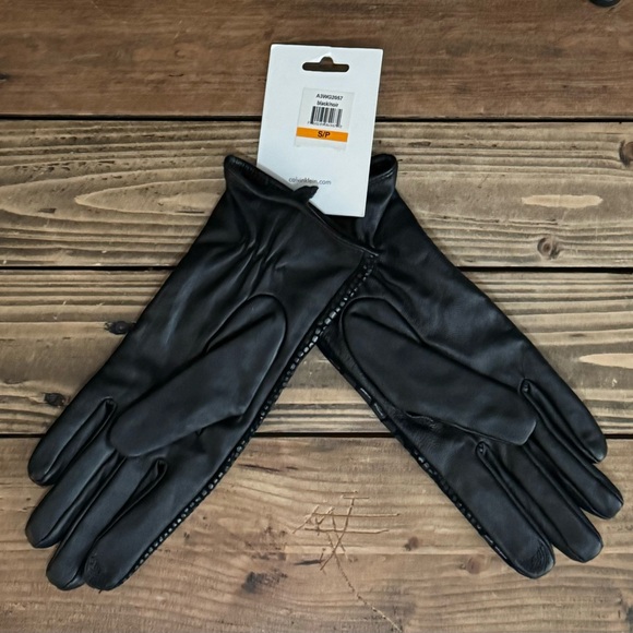 NWT - Calvin Klein Black Leather Gloves - Picture 2 of 2